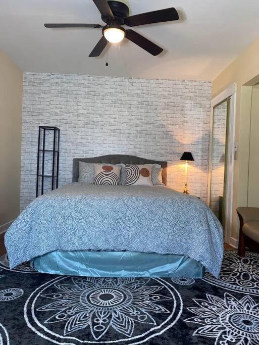 Cozy Home, King Bed, 3 Bedrooms,Close To Downtown Beaches Towncenter แจ็กสันวิลล์ ภายนอก รูปภาพ